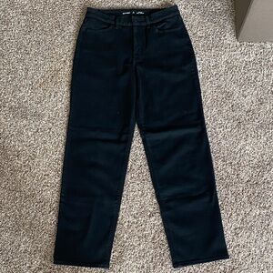 Old Navy Women's Straight Leg Black Jeans